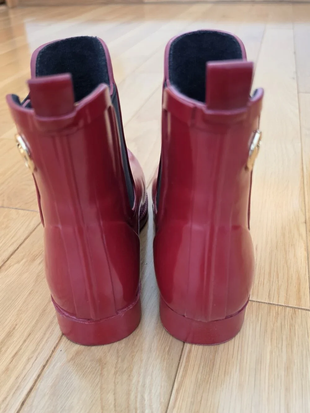 Michael KORS CHARM RED BLACK GOLD MK LOGO SHORT RAIN BOOTS Size US 6.5